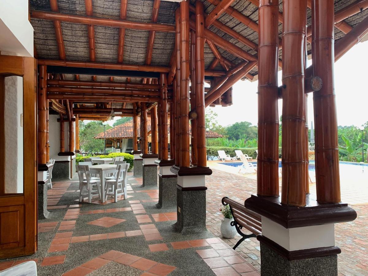Hotel Santana 3*