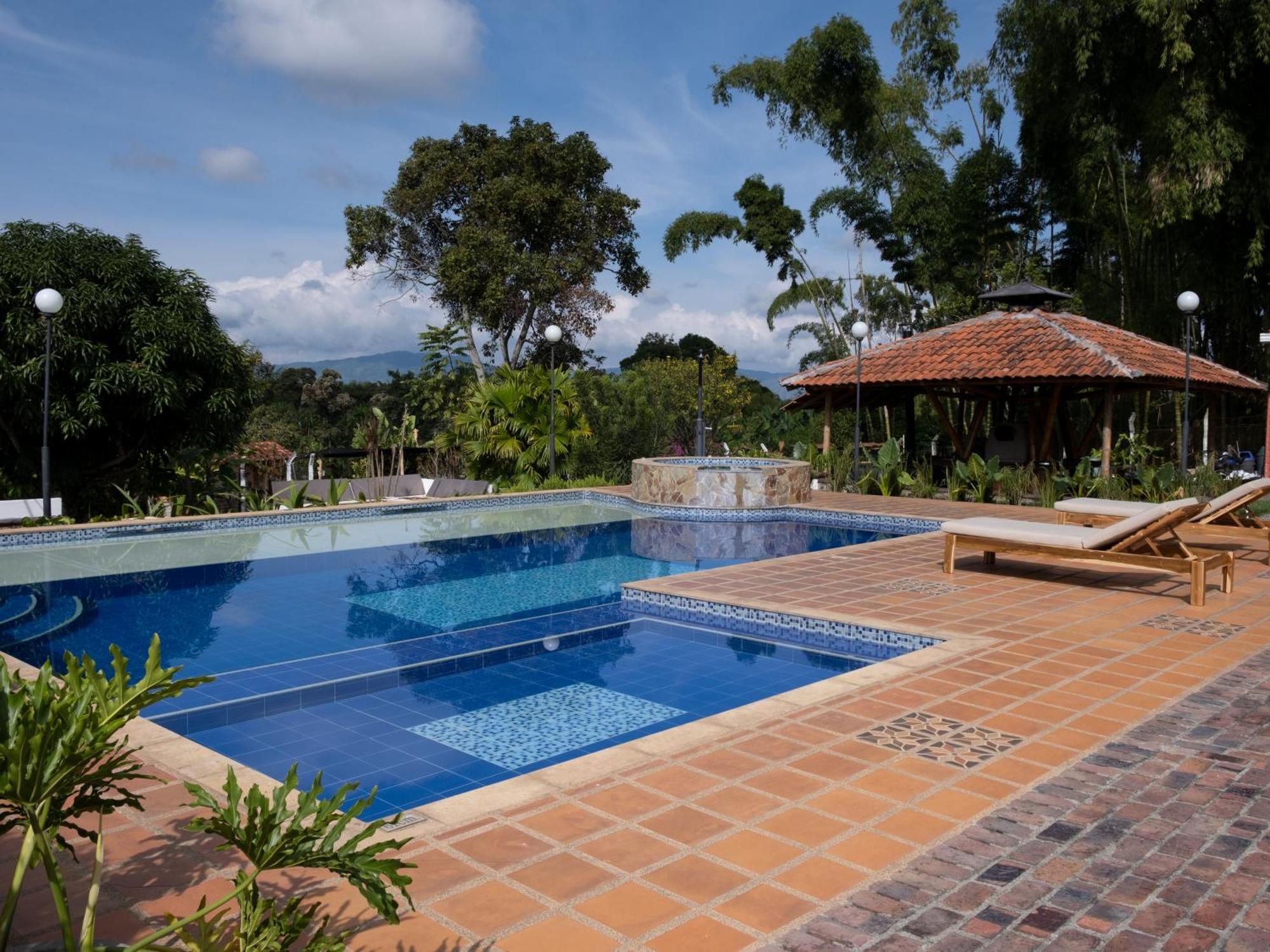 Santana Hotel